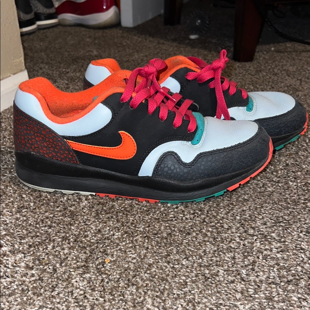 Nike Air Safari SE “Supreme Tech”